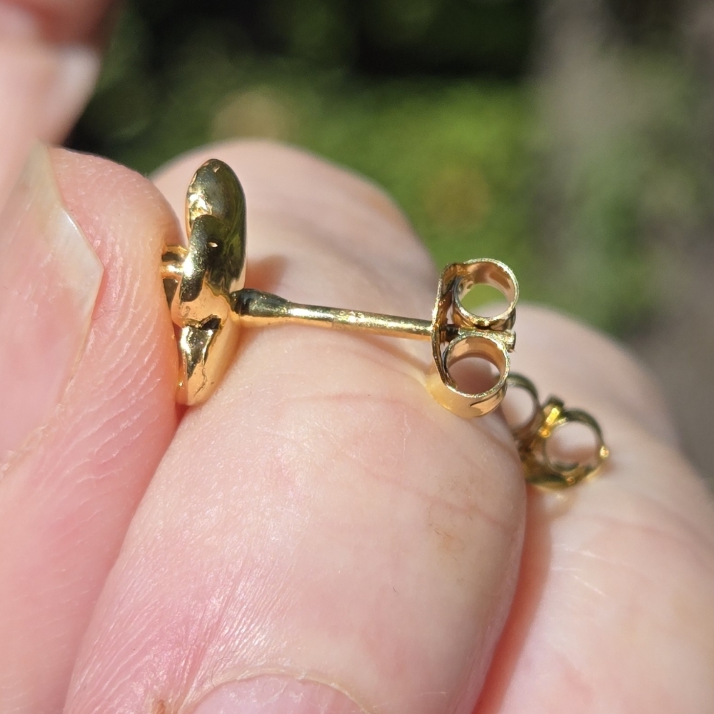 HOST PICK! 🎉🎊 Black Opal Natural Gemstone Sterling & Gold Flower Stud Earrings - Picture 9 of 9